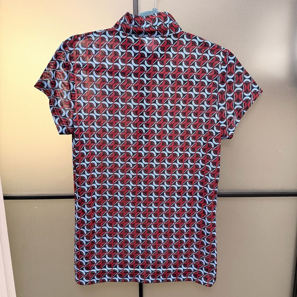 Daily Sports Born in Sweden Quarter Zip Golf Top Red Geometric Print Size M - Picture 3 of 6